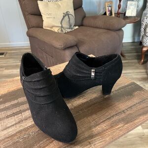 X Appeal Elegant Black Women's Heeled Shoes